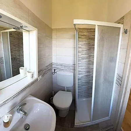 Malpensa Bed & Breakfast-no Breakfast